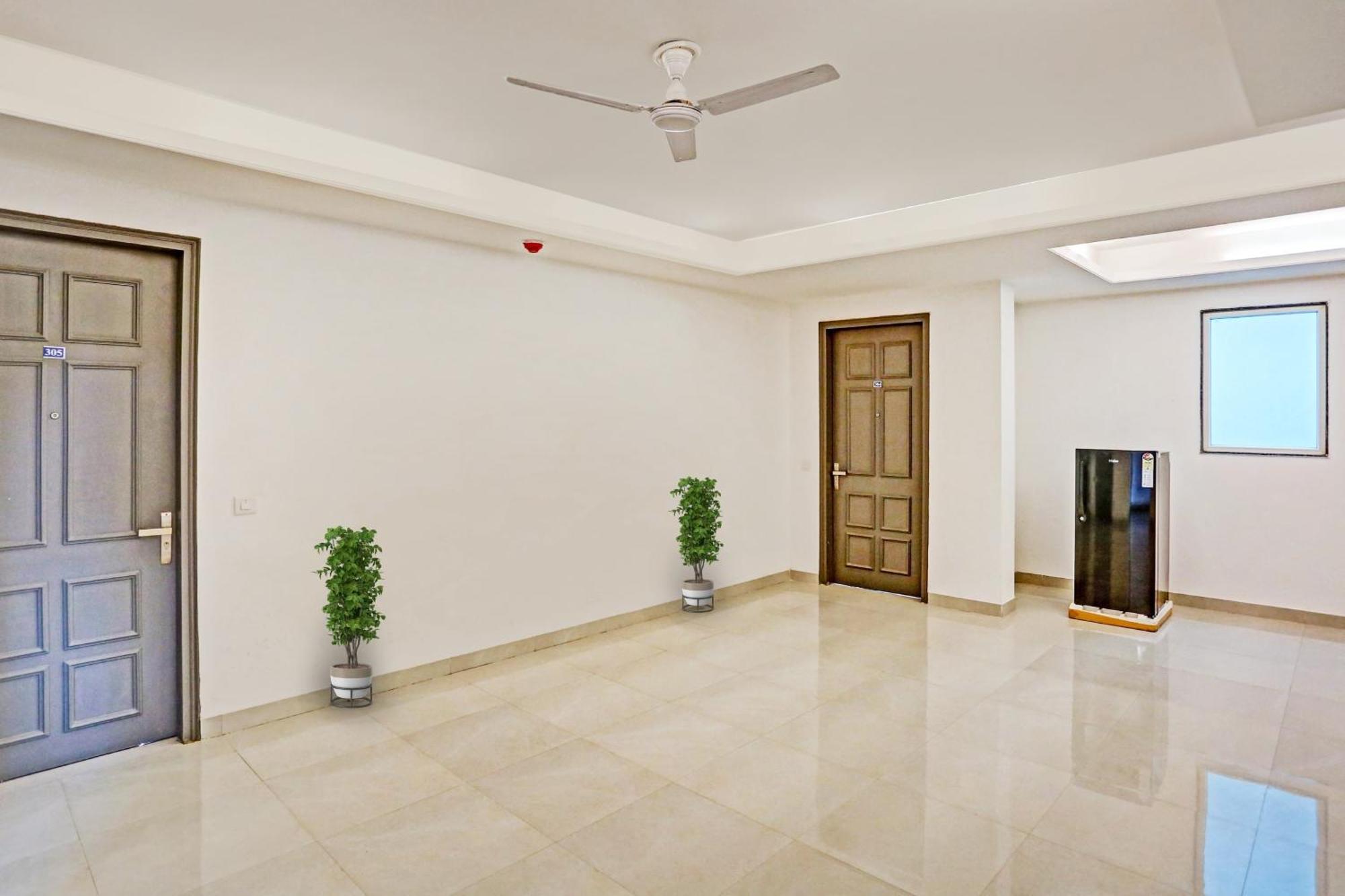 Townhouse Hotel Royal Oak Gurgaon Luaran gambar
