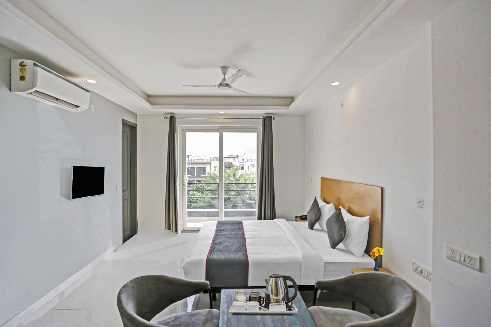 Townhouse Hotel Royal Oak Gurgaon Luaran gambar